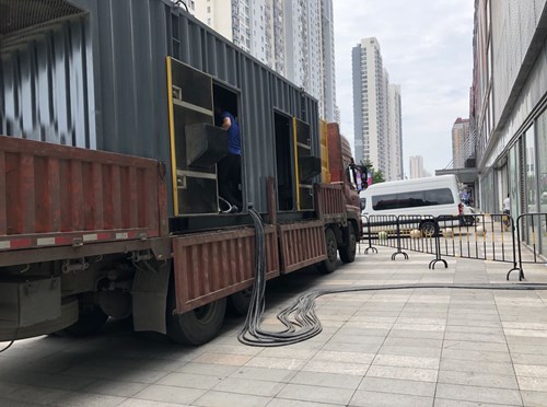 秦安低温环境下，柴油发电机组电池充满电的具体时间受哪些因素影响？
