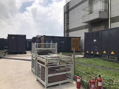 秦安除了定期检查，还有哪些方法可以及时发现接触式转速表探头的磨损？